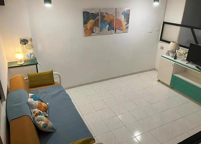 Relax Between The Sea And The Mountains Appartement Cinquale